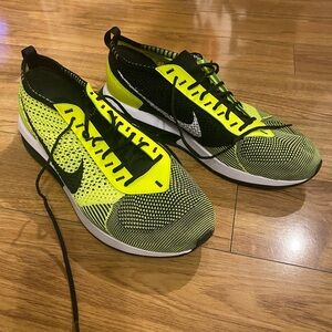 Nike AirMax FlyKnit Racer Sneakers Men’s Size 11 NWT never been worn even
